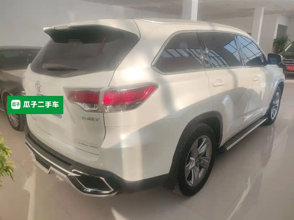 Toyota Highlander 2017 2.0T 4WD Premium 7-Seater фото 7
