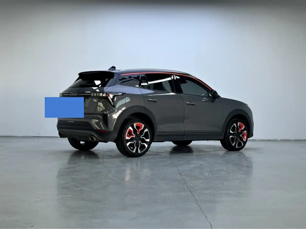 Lynk & Co 06 2020 1.5T Halo фото 9