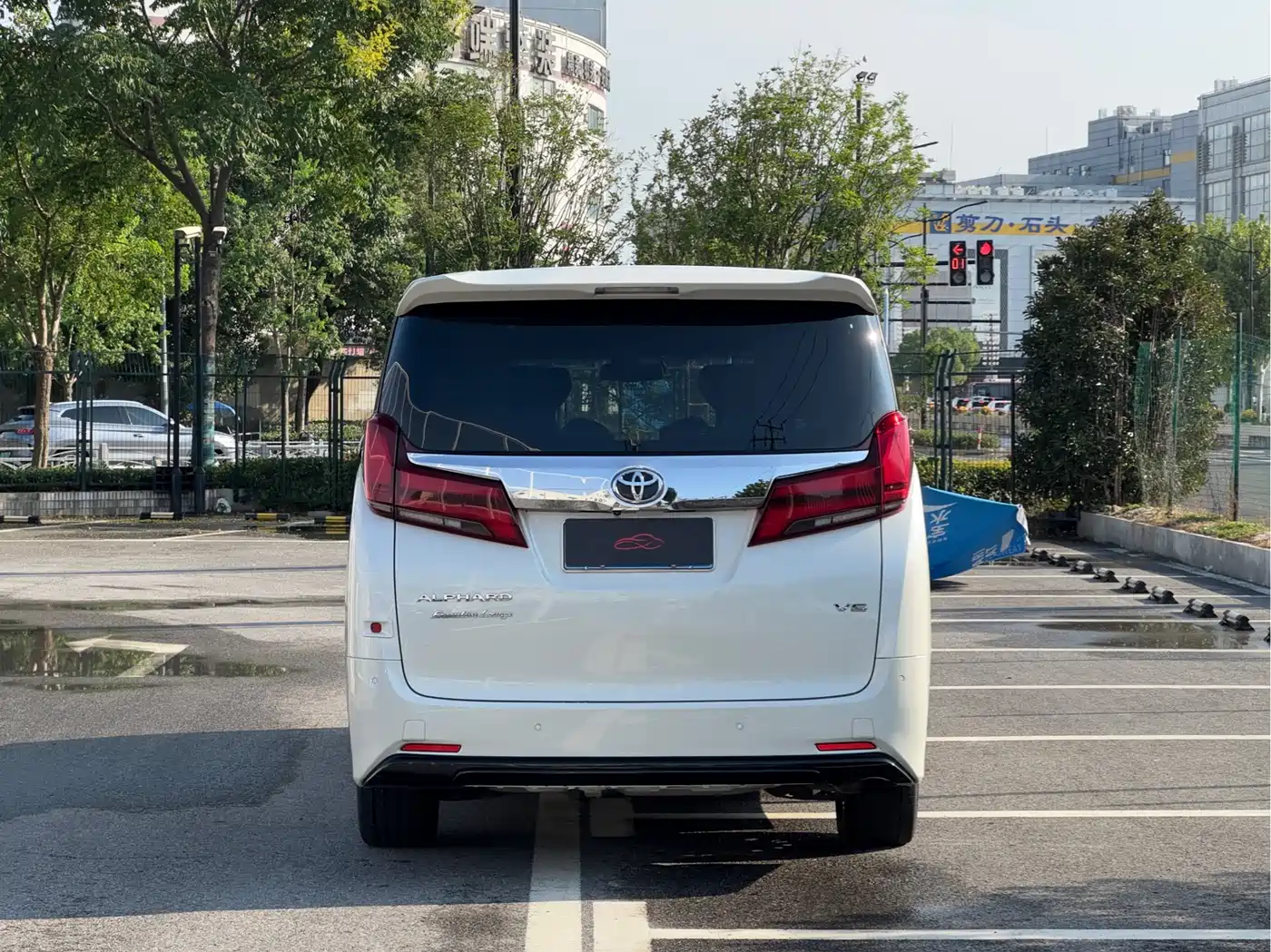 Toyota Alphard 2018 Facelift 3.5L Premium Edition фото 4