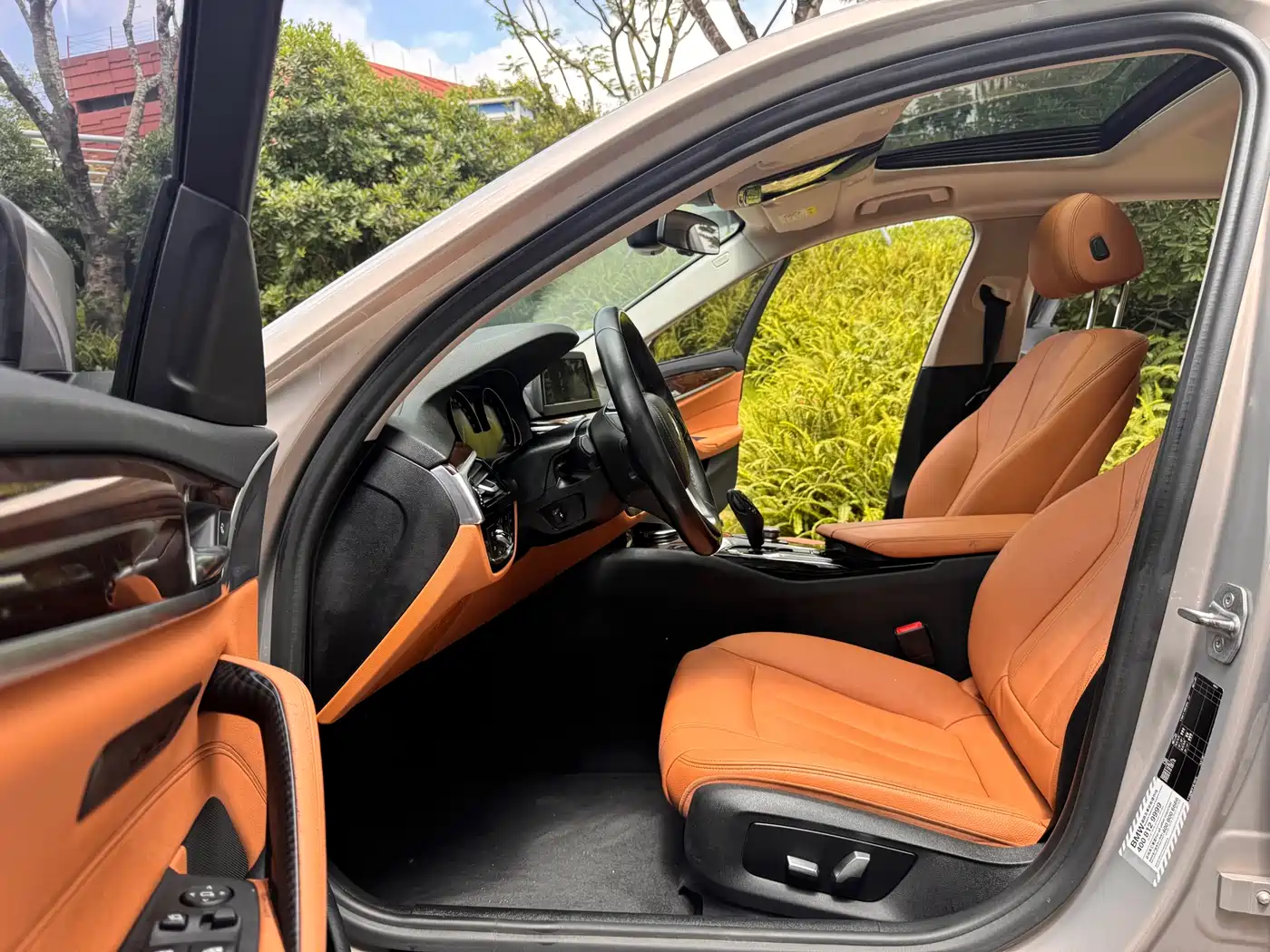 BMW 5 Series 2018 528Li Launch Special Edition фото 4