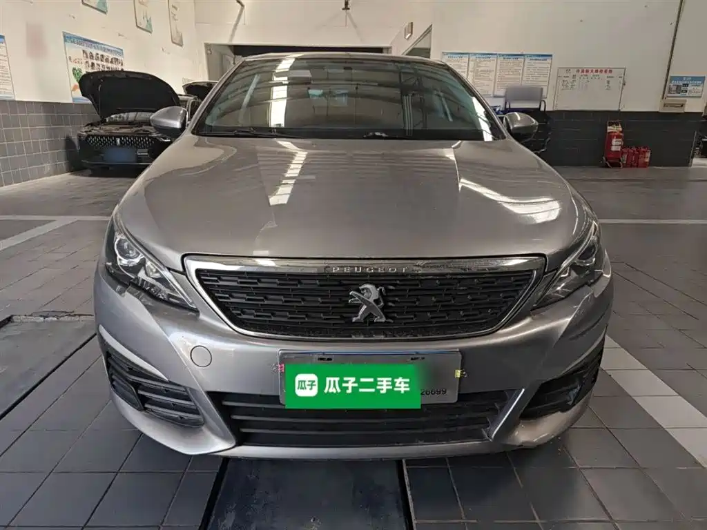 Peugeot 308 2016 1.6L Manual Fashion фото 3