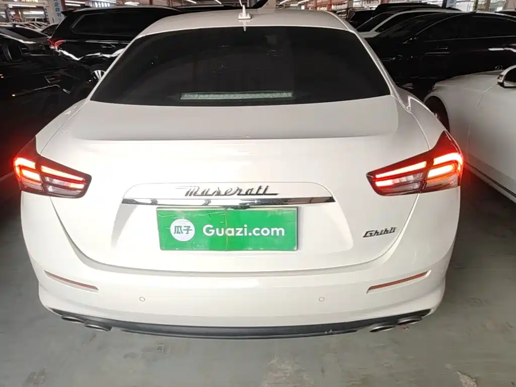 MASERATI GHIBLI