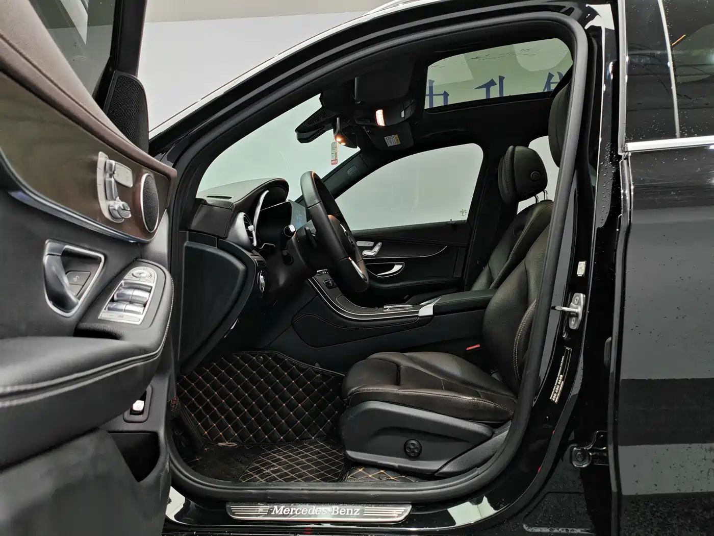Mercedes-Benz GLC 2021 GLC 260 L 4MATIC Luxury фото 11