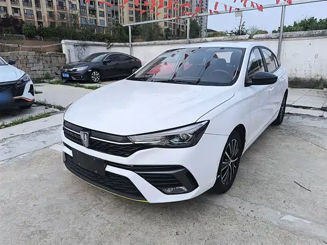 Roewe i5 1.5L CVT, Платинум