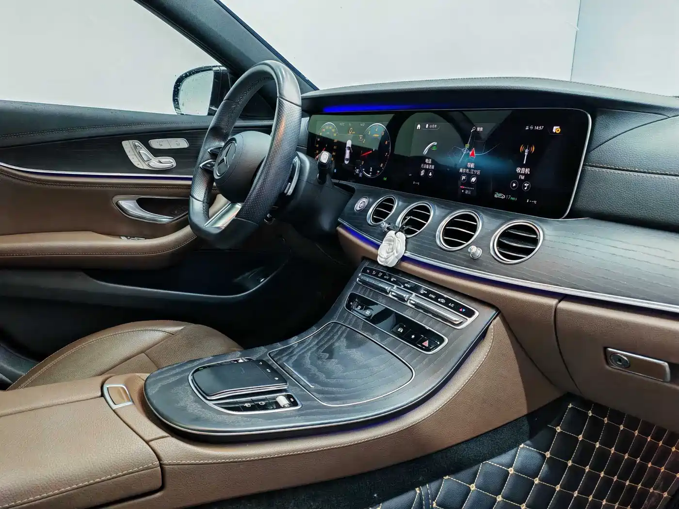 Mercedes-Benz E-Class 2021 E 300 L Sport Luxury Edition фото 15