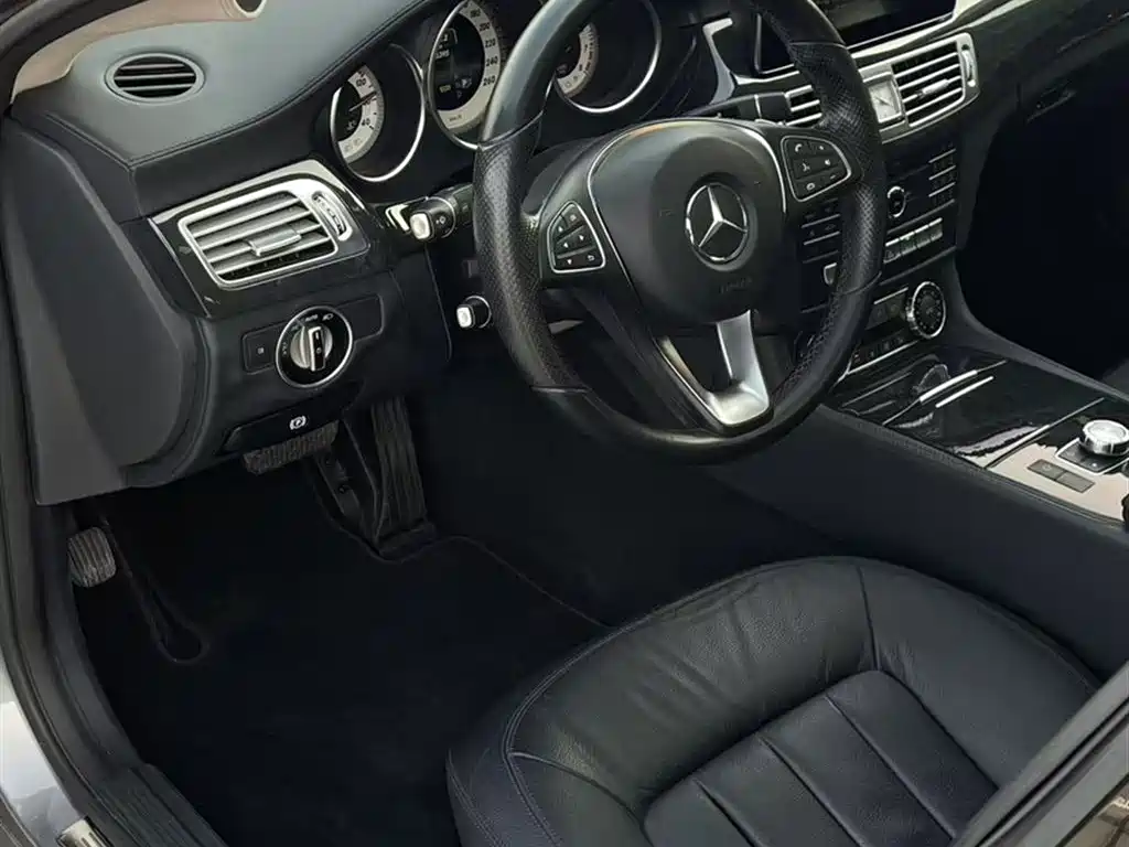 Mercedes-Benz CLS 2015 CLS 320 фото 8