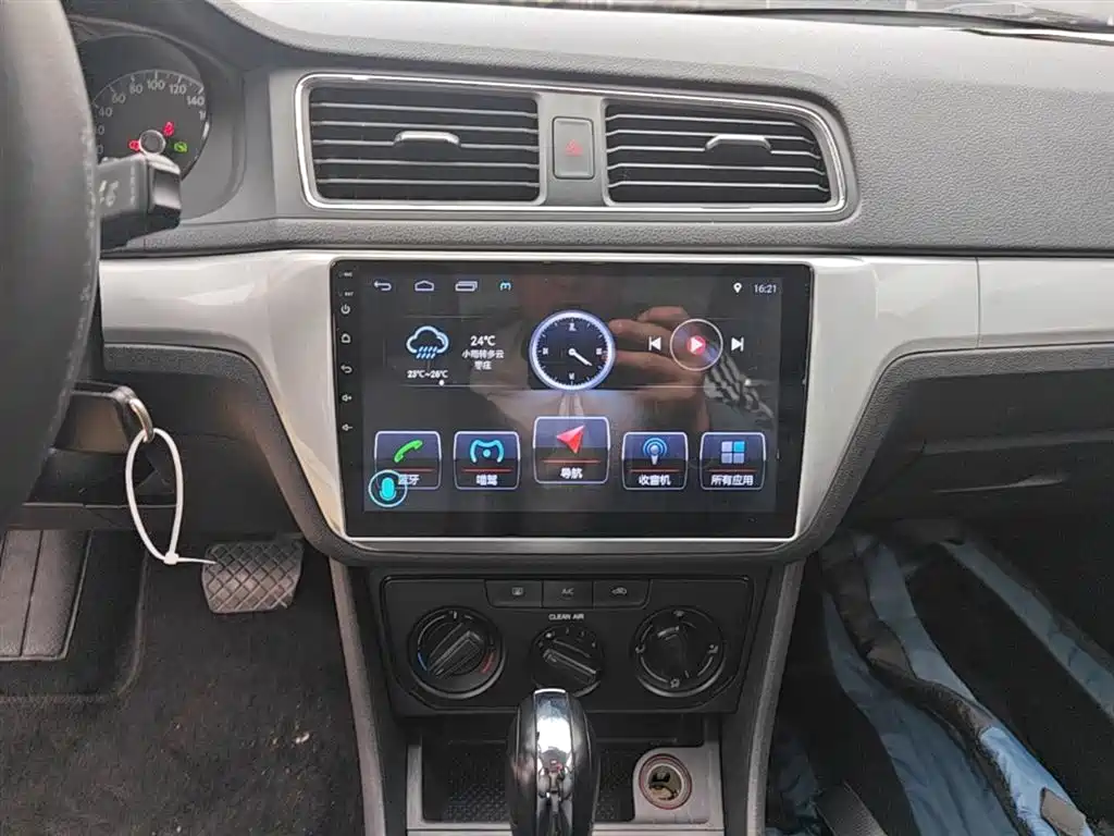 Volkswagen Lavida 2015 1.6L Automatic Trend Edition фото 13