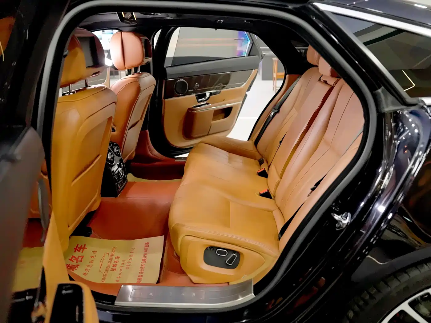 Jaguar XJ 2013 XJL 5.0 SC Ultimate Genesis Edition 5-seater фото 24