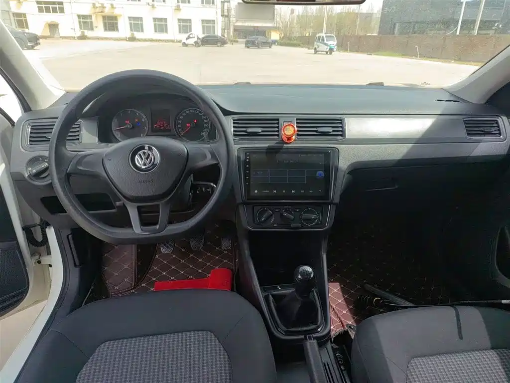 Volkswagen Santana 2018 1.5L Manual Trend Edition фото 10