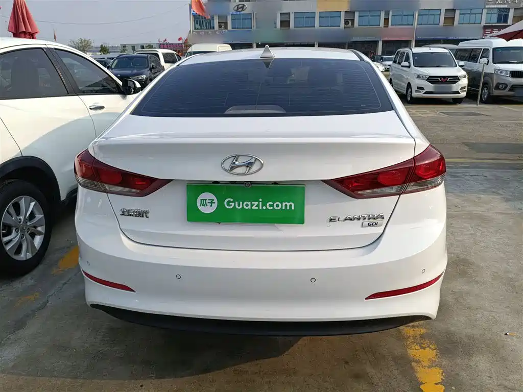 Hyundai Elantra 2016 Model 1.6L Automatic Smart Elite фото 6