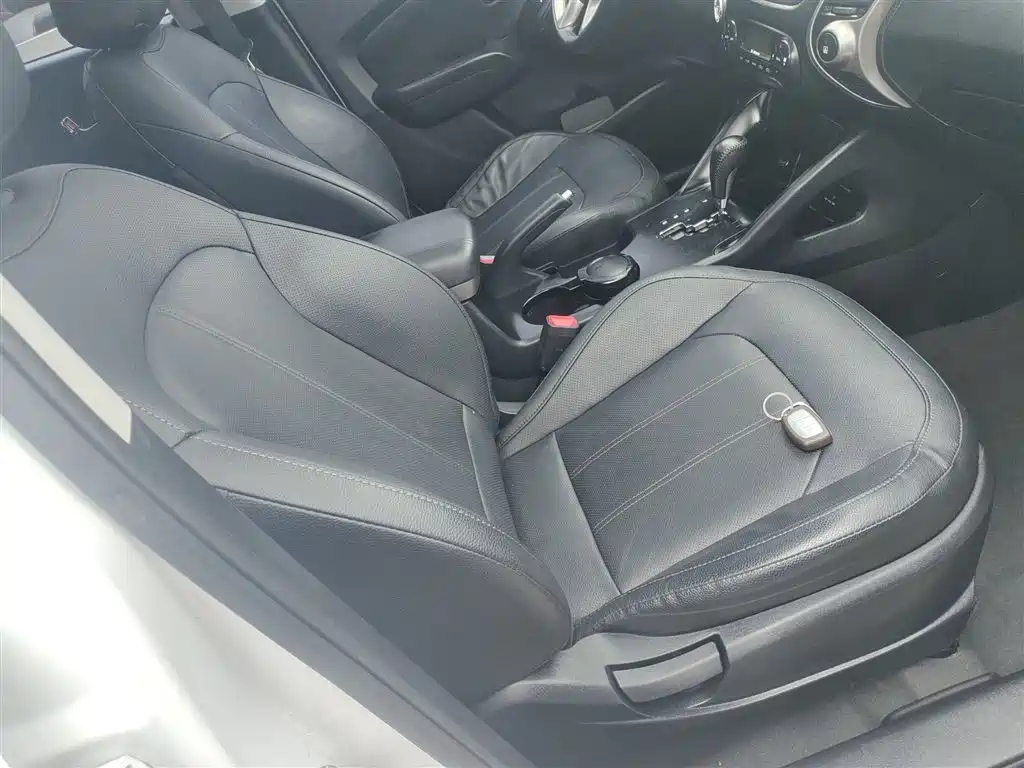 Hyundai Beijing Hyundai ix35 2015 2.0L Automatic 2WD Smart China V фото 25