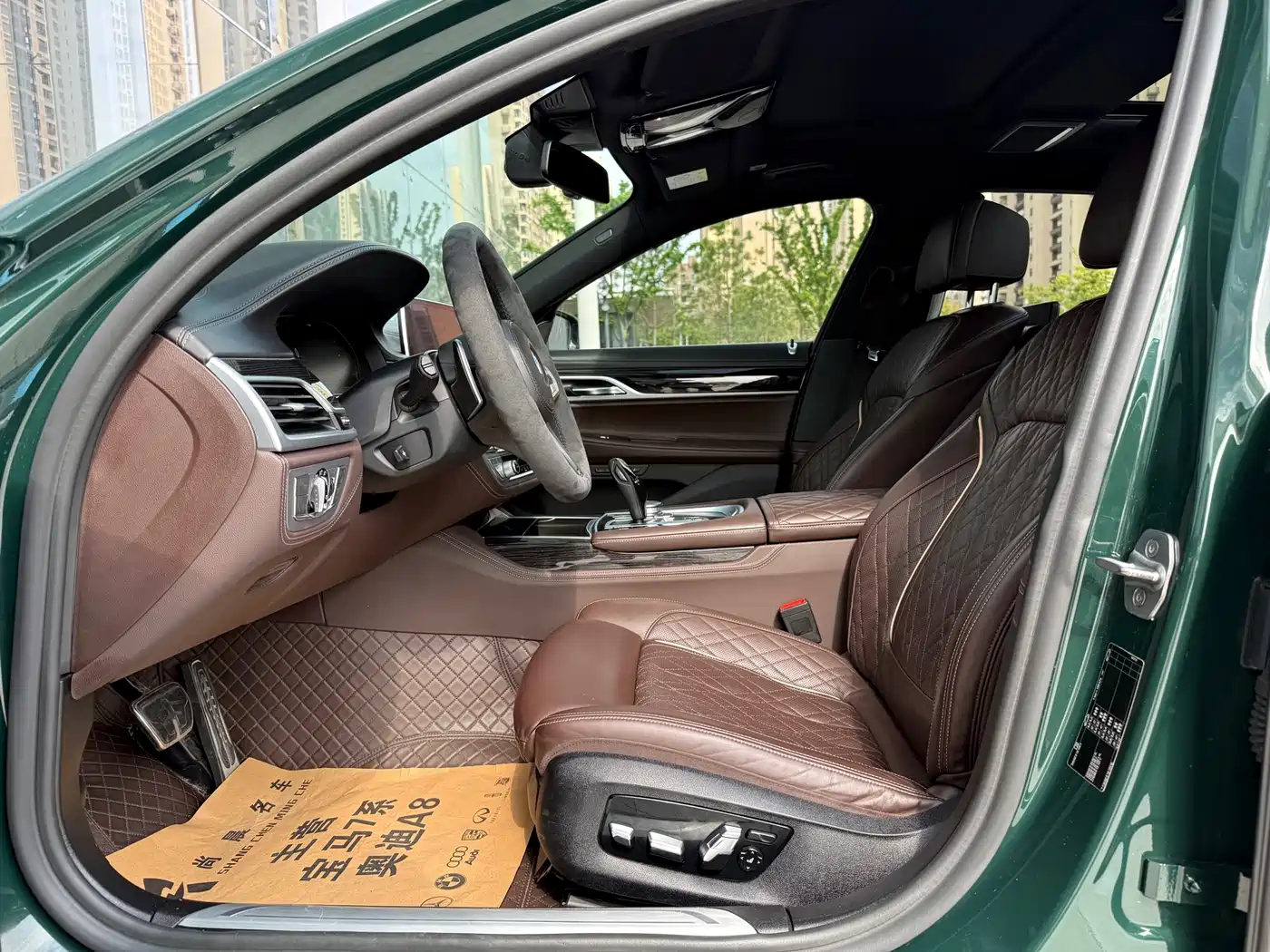 BMW 7 Series 2019 740Li Exclusive M Sport Package фото 7