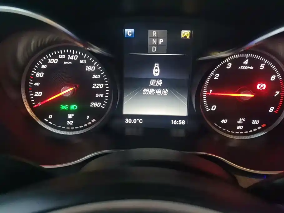 Mercedes-Benz C-Class 2017 Facelift C 200 L Sport Edition фото 14