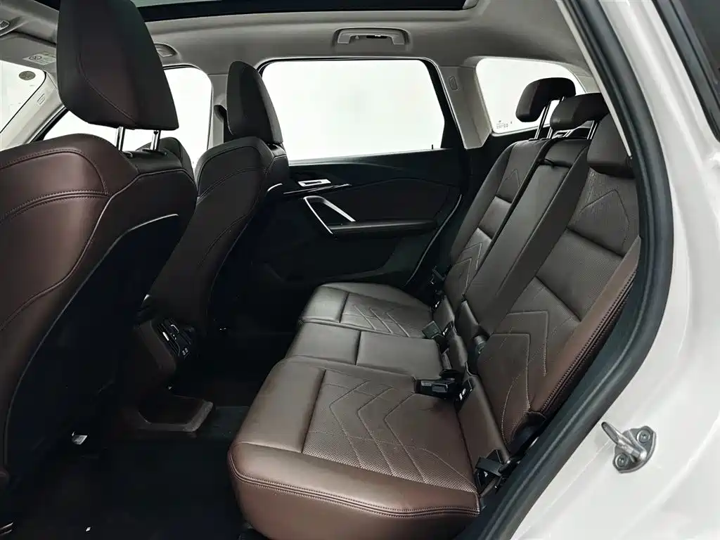 BMW X1 2023 sDrive20Li X Design Package фото 17