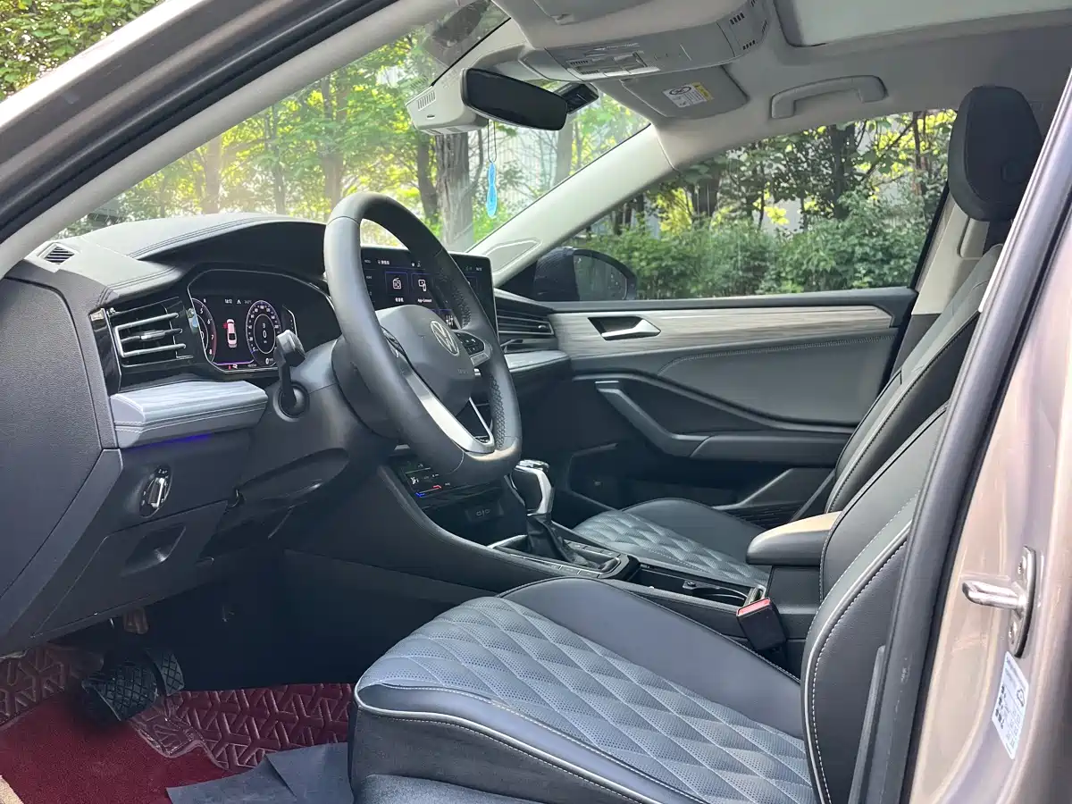 Volkswagen Sagitar 2023 280TSI DSG Surpass Plus Edition фото 4