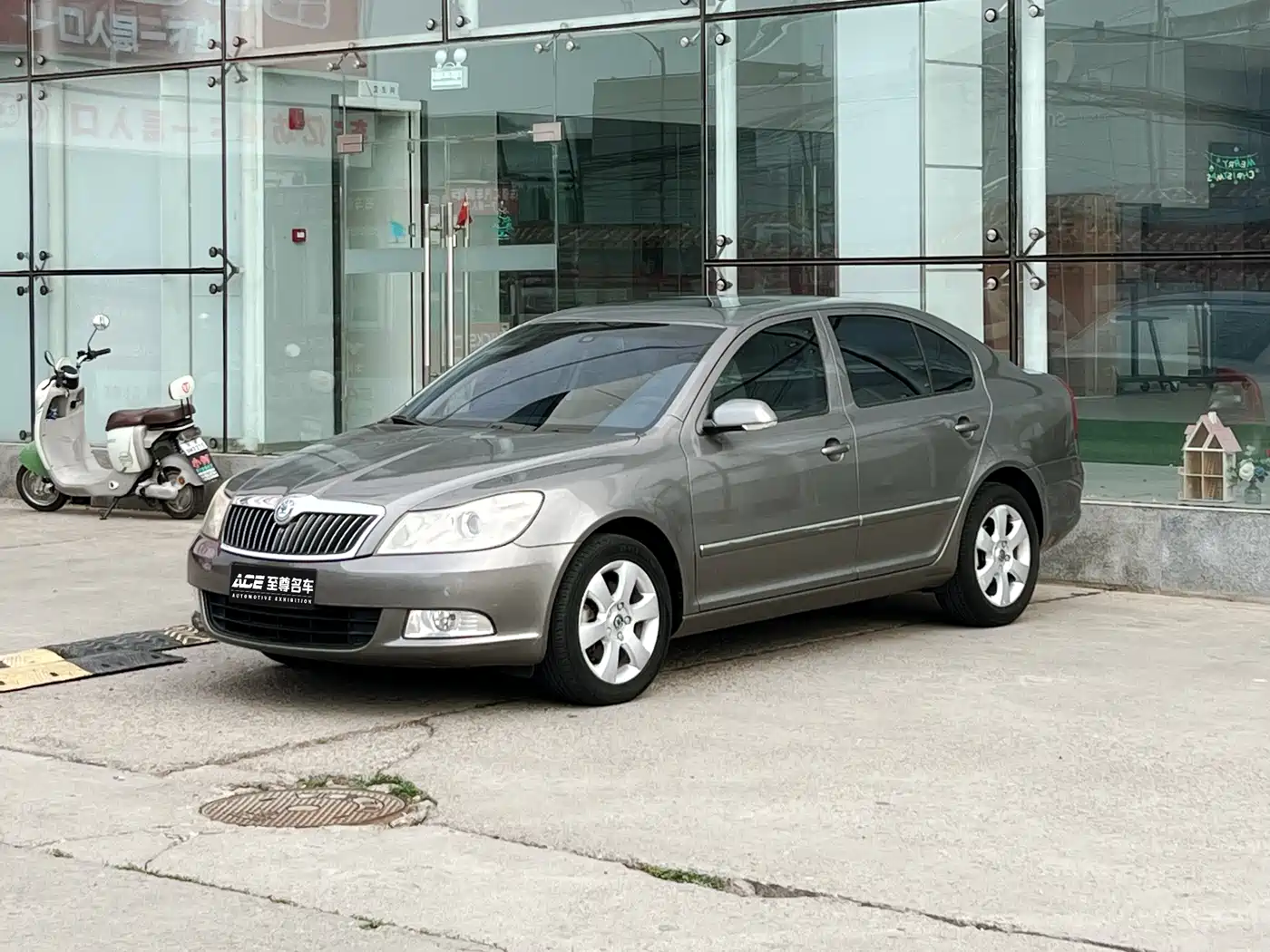 Škoda Octavia 2010 Model 1.8TSI DSG Elegance Edition