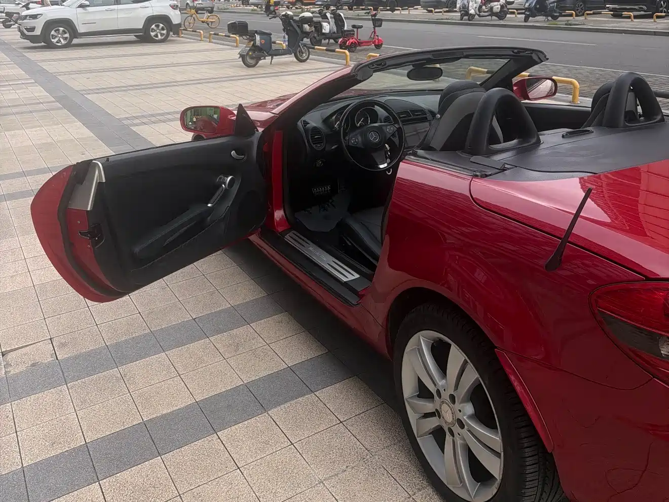 Mercedes-Benz SLK-Class 2010 Model SLK 200K фото 8