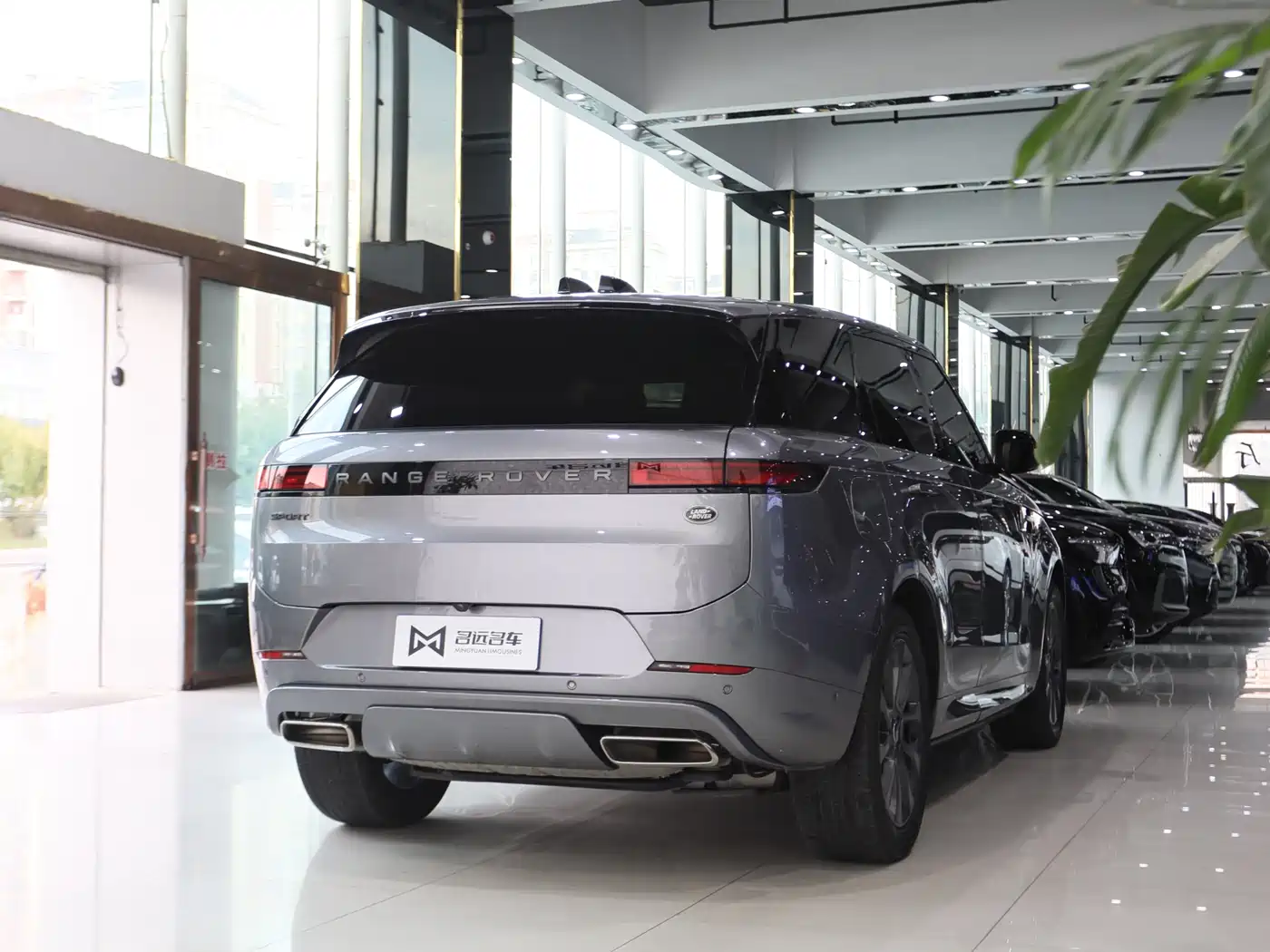 Land Rover Range Rover Sport 2023 400PS Dynamic SE фото 18