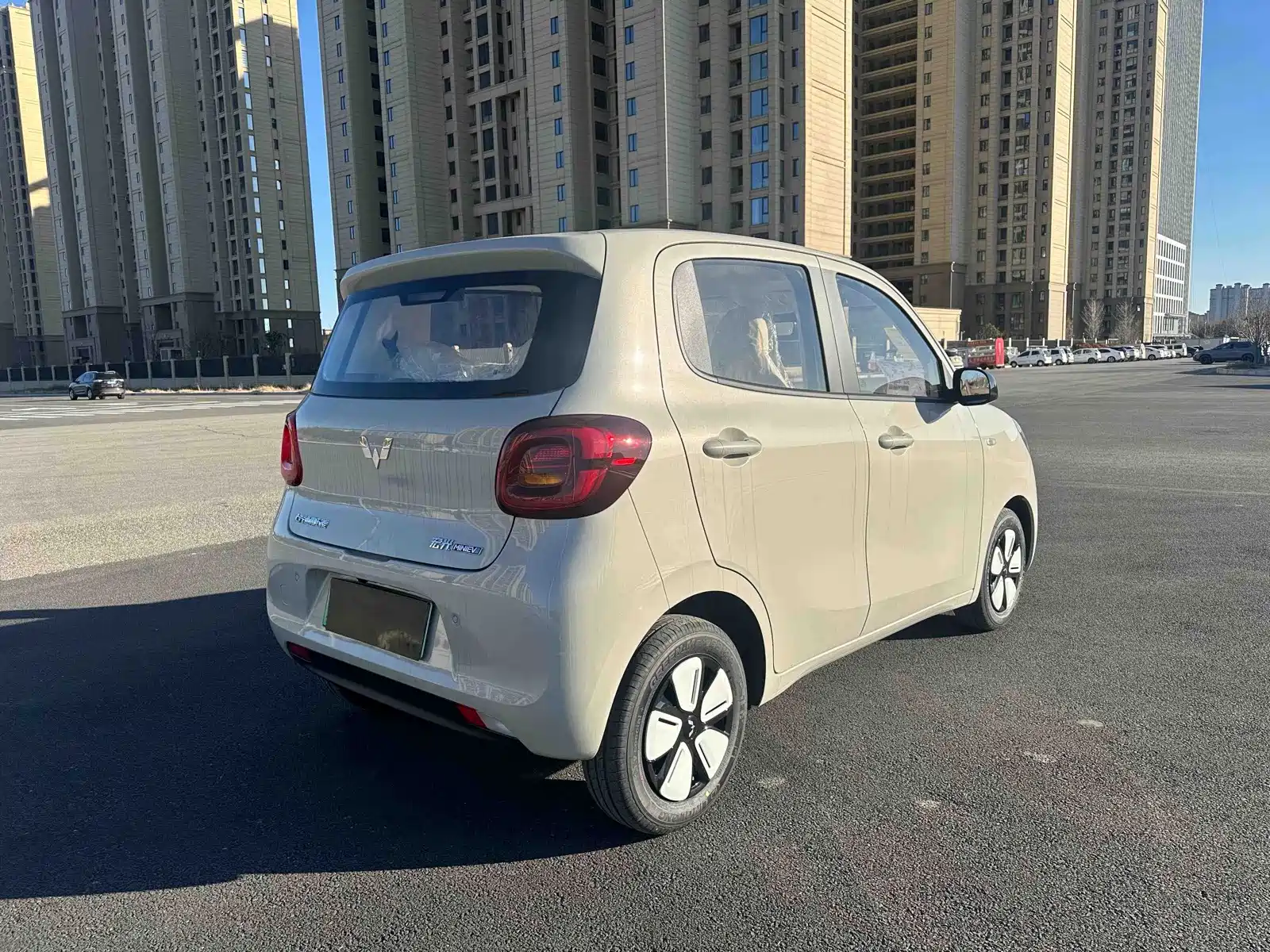 Photo 9 - Wuling Motors Hongguang MINIEV