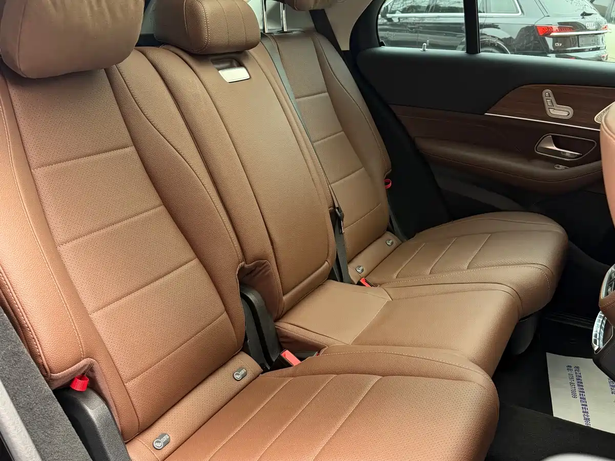 Mercedes-Benz GLE 2024 GLE 450 4MATIC Fashion фото 16