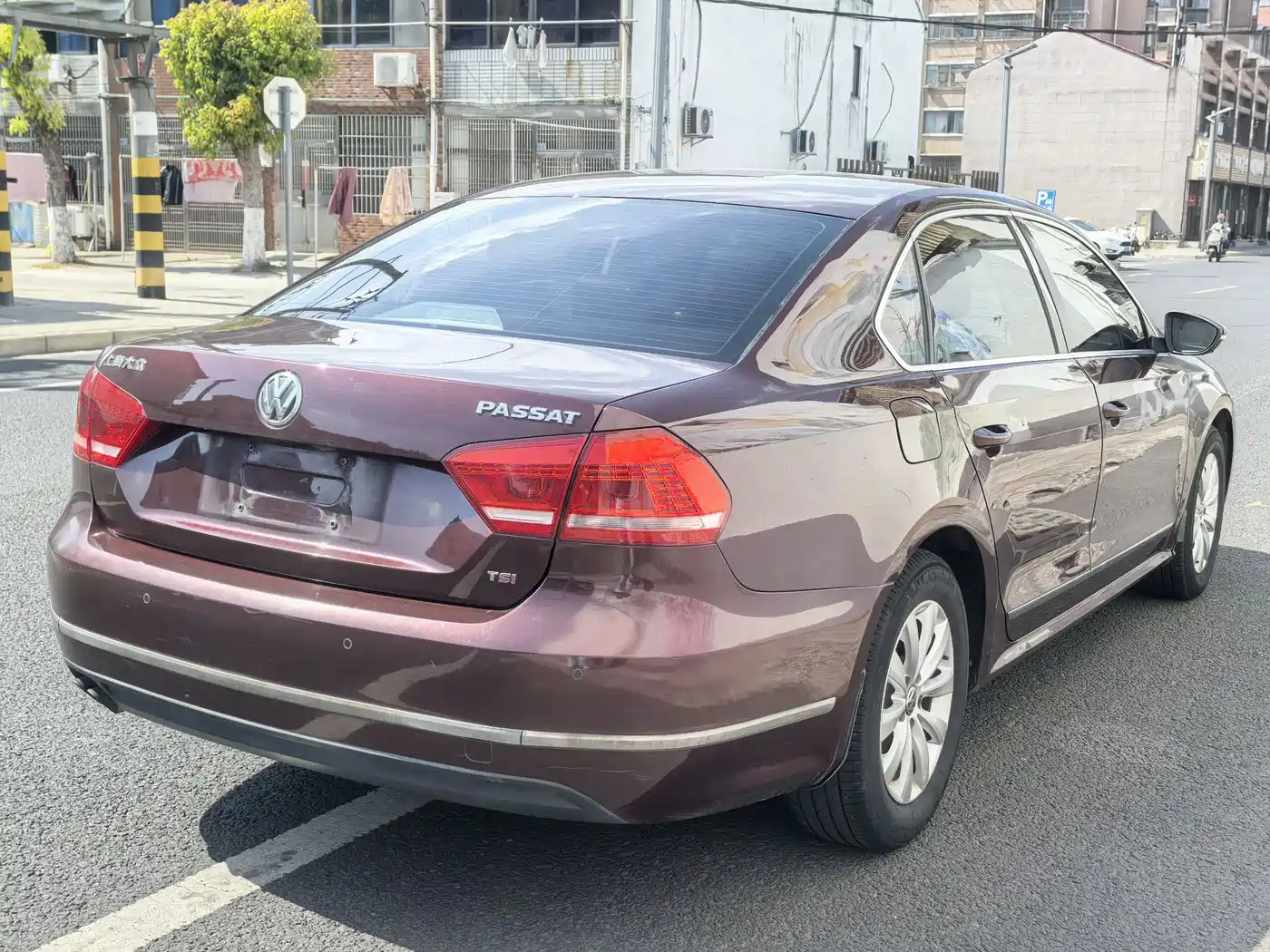 Volkswagen Passat 2013 1.8TSI DSG Zunrong фото 13