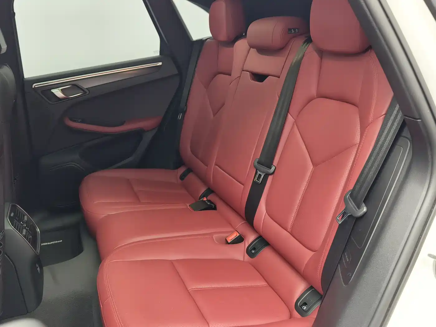 Porsche Macan 2021 Macan 2.0T фото 12