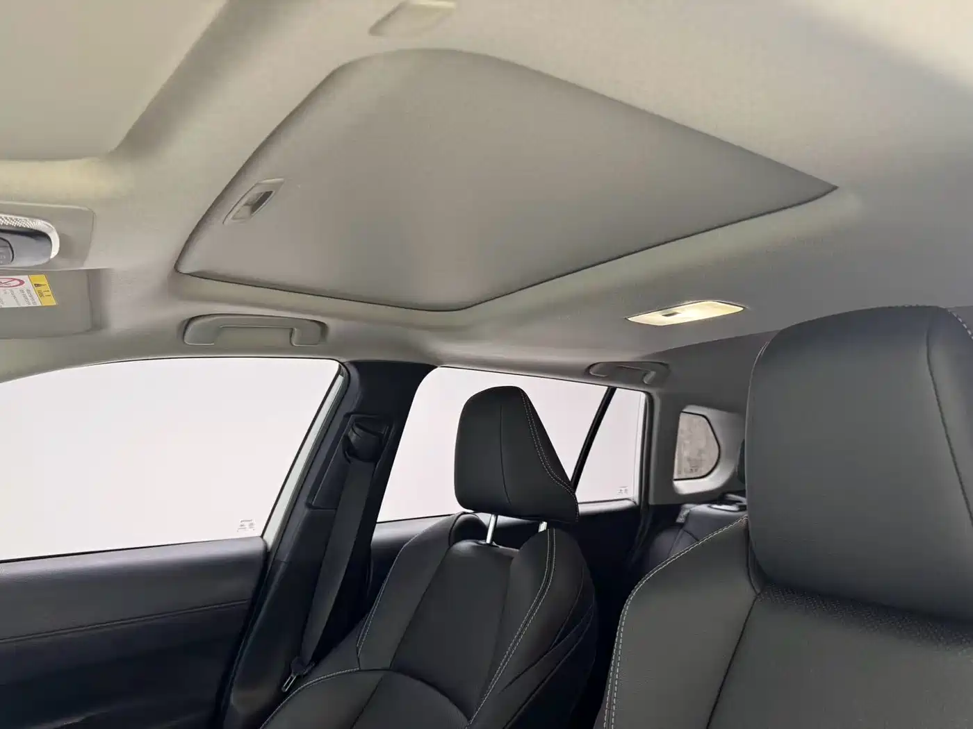 Toyota Frontlander 2022 2.0L CVT Luxury Edition фото 16