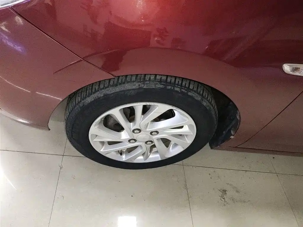 Chevrolet Lova RV 2016 1.5L Automatic Fun Edition фото 19