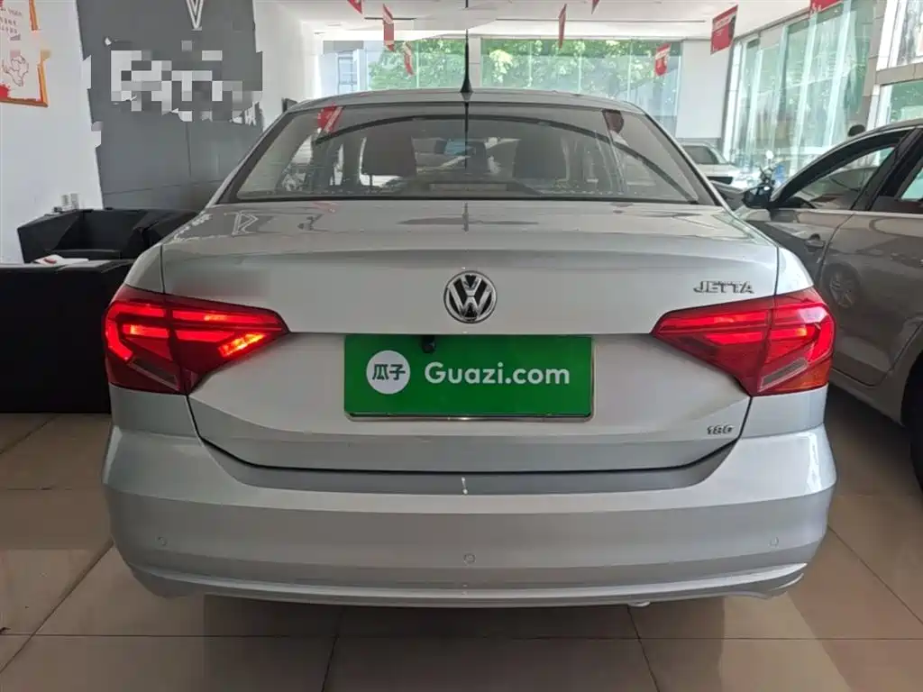 Volkswagen Jetta 2019 Dream Edition 1.5L Manual Fashion фото 6