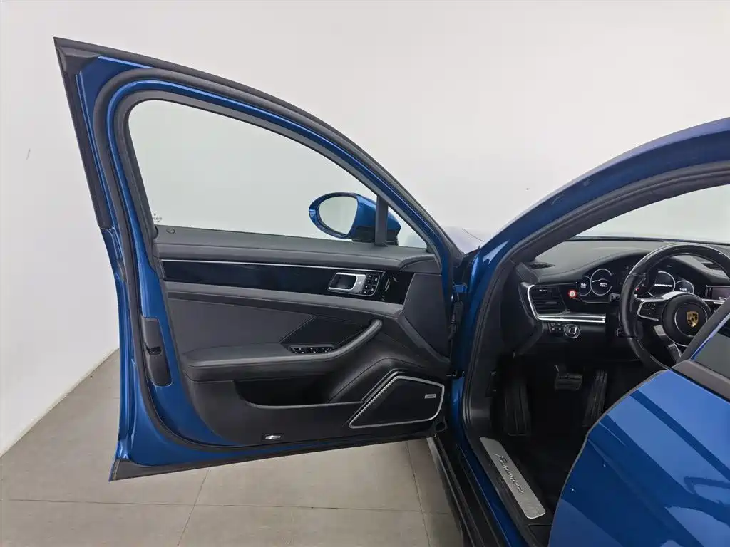 Porsche Panamera 2019 Panamera 2.9T фото 8