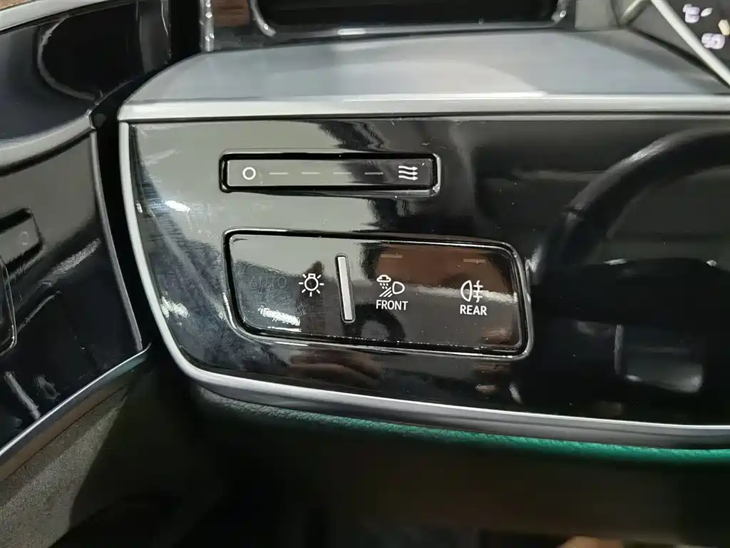 Audi A8 2018 A8L 55 TFSI quattro Luxury фото 21