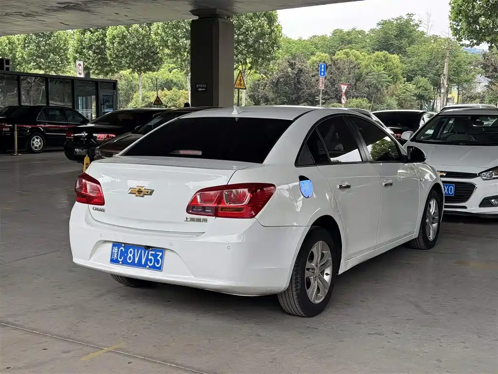 Chevrolet Cruze 2015 1.5L Classic SE AT фото 10