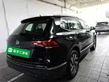 Фото 7 - Volkswagen Tiguan L