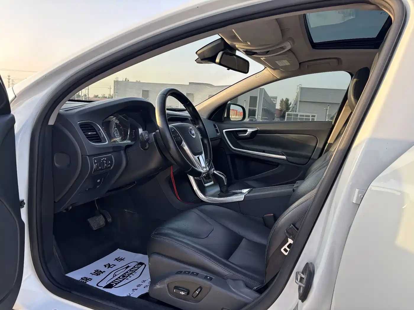 Volvo V60 2016 2016 T5 Momentum Edition