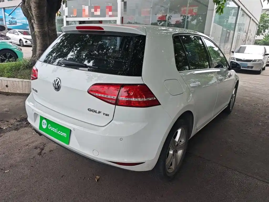 Volkswagen Golf 2015 1.4TSI Automatic Luxury фото 7
