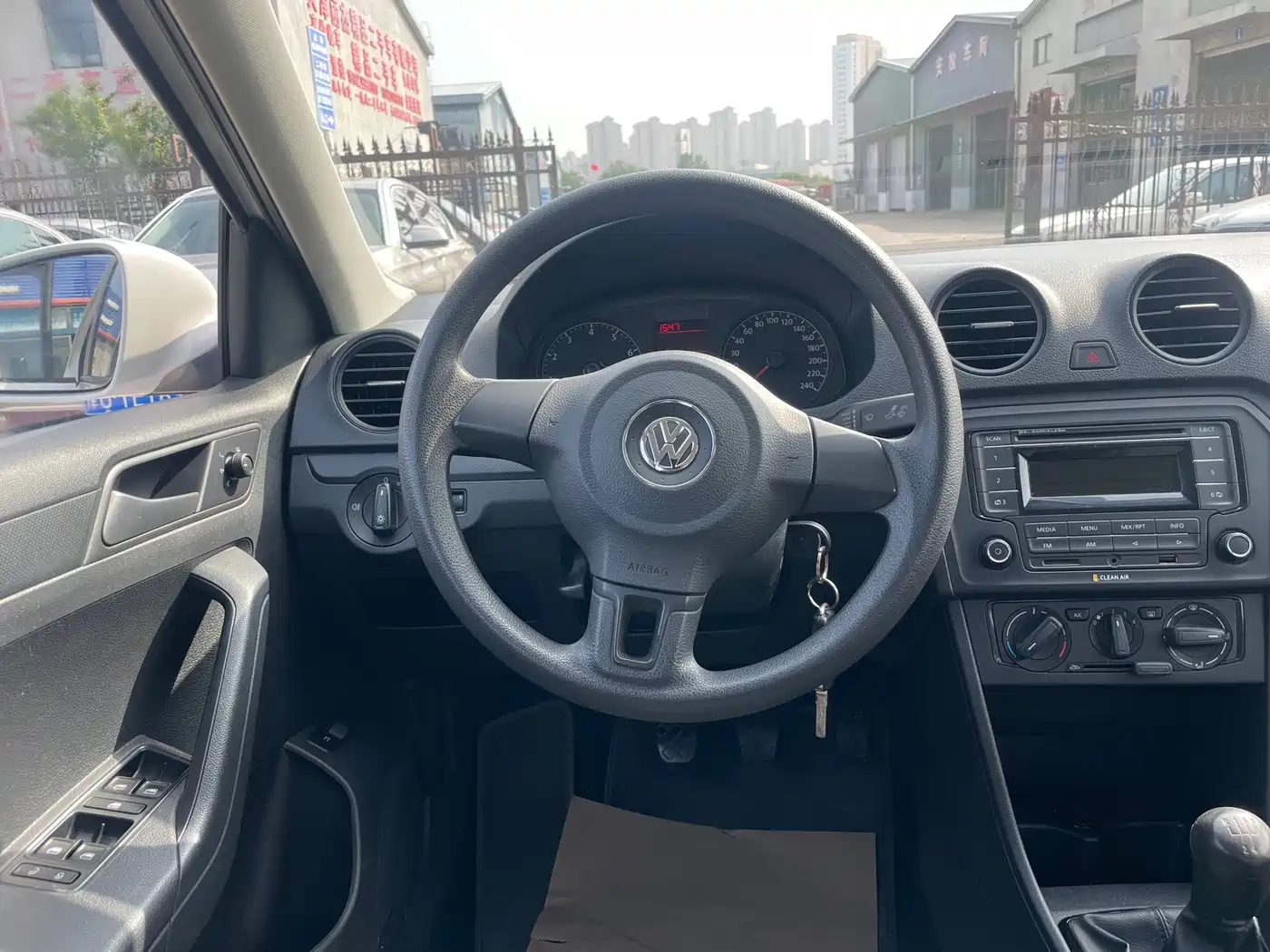 Volkswagen Jetta 2015 Value Edition 1.6L Manual Fashion фото 4