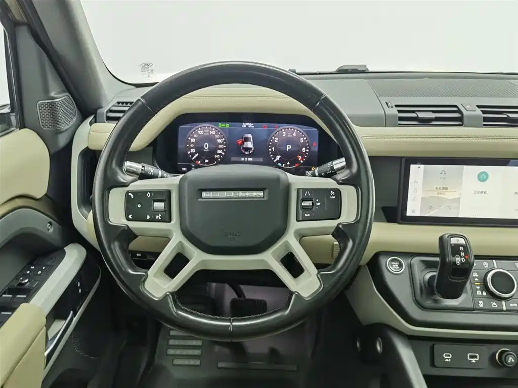 Land Rover Defender 2020 Model 110 P400 SE фото 11