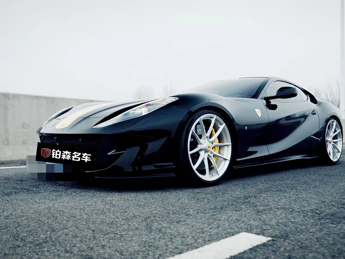 Ferrari 812 2018 2017 6.5L Superfast