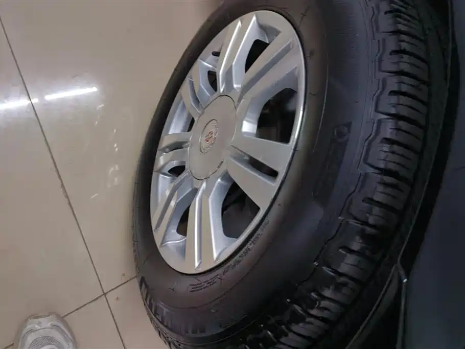 Cadillac SRX 2015 3.0L Comfort фото 5