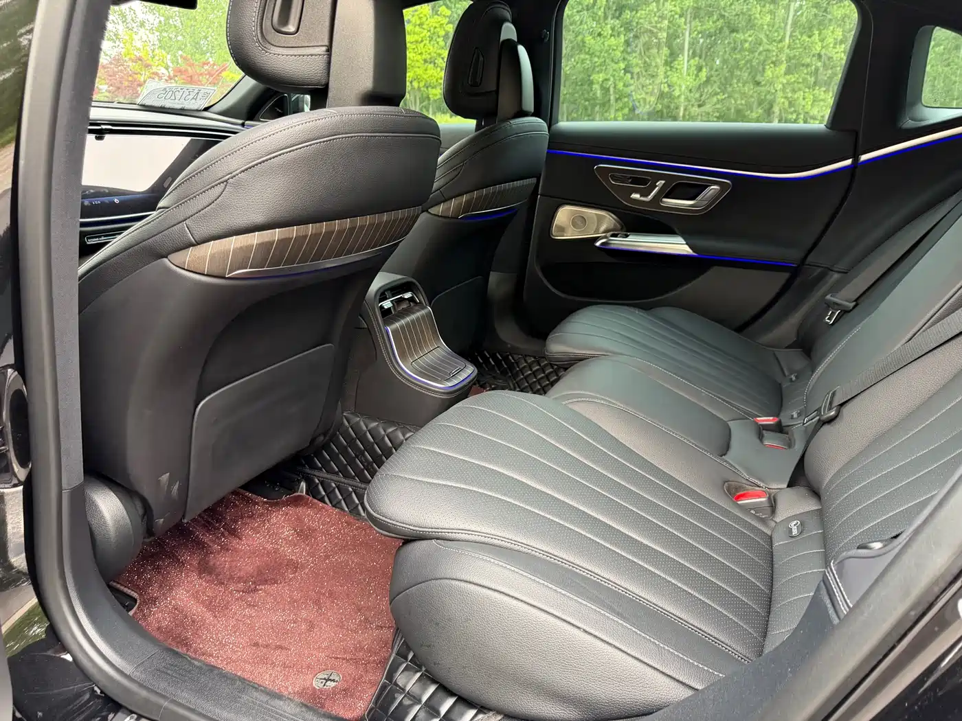 Mercedes-Benz E-Class 2024 Model E 300 L Luxury фото 8
