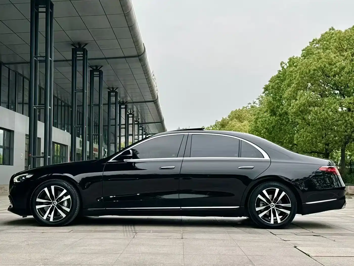 Mercedes-Benz S-Class 2023 Model S 400 L Luxury Edition фото 6