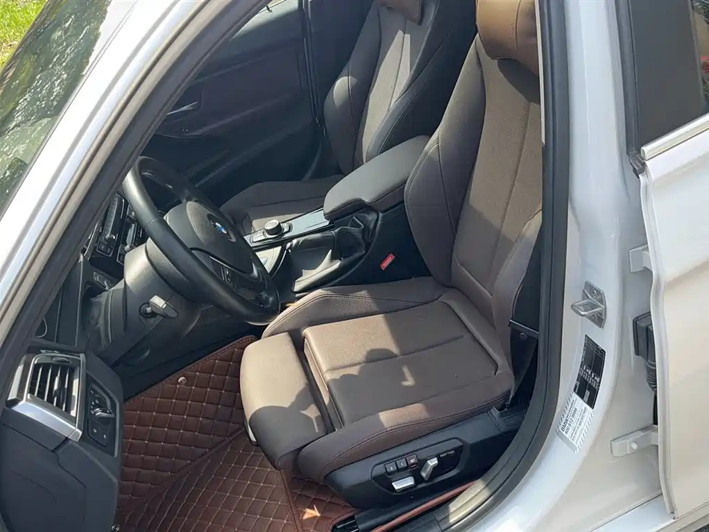 BMW 3 Series 2018 320Li Fashion Style фото 12
