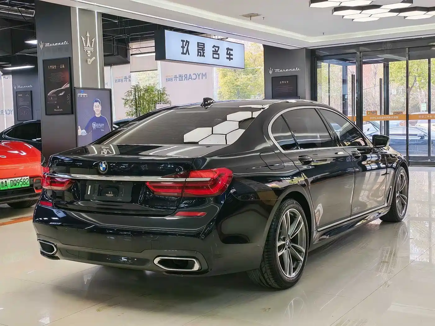 BMW 7 Series 2018 730Li Leading Type M Sport Package фото 7