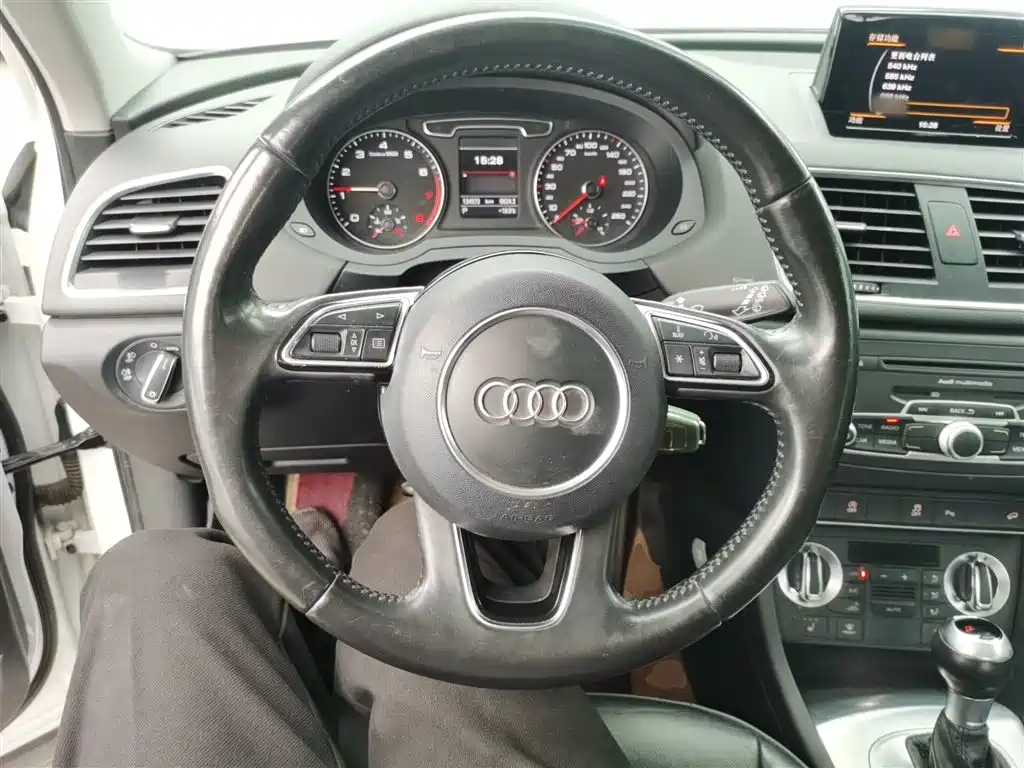 Audi Q3 2015 35 TFSI quattro Millionth Anniversary Premium фото 7