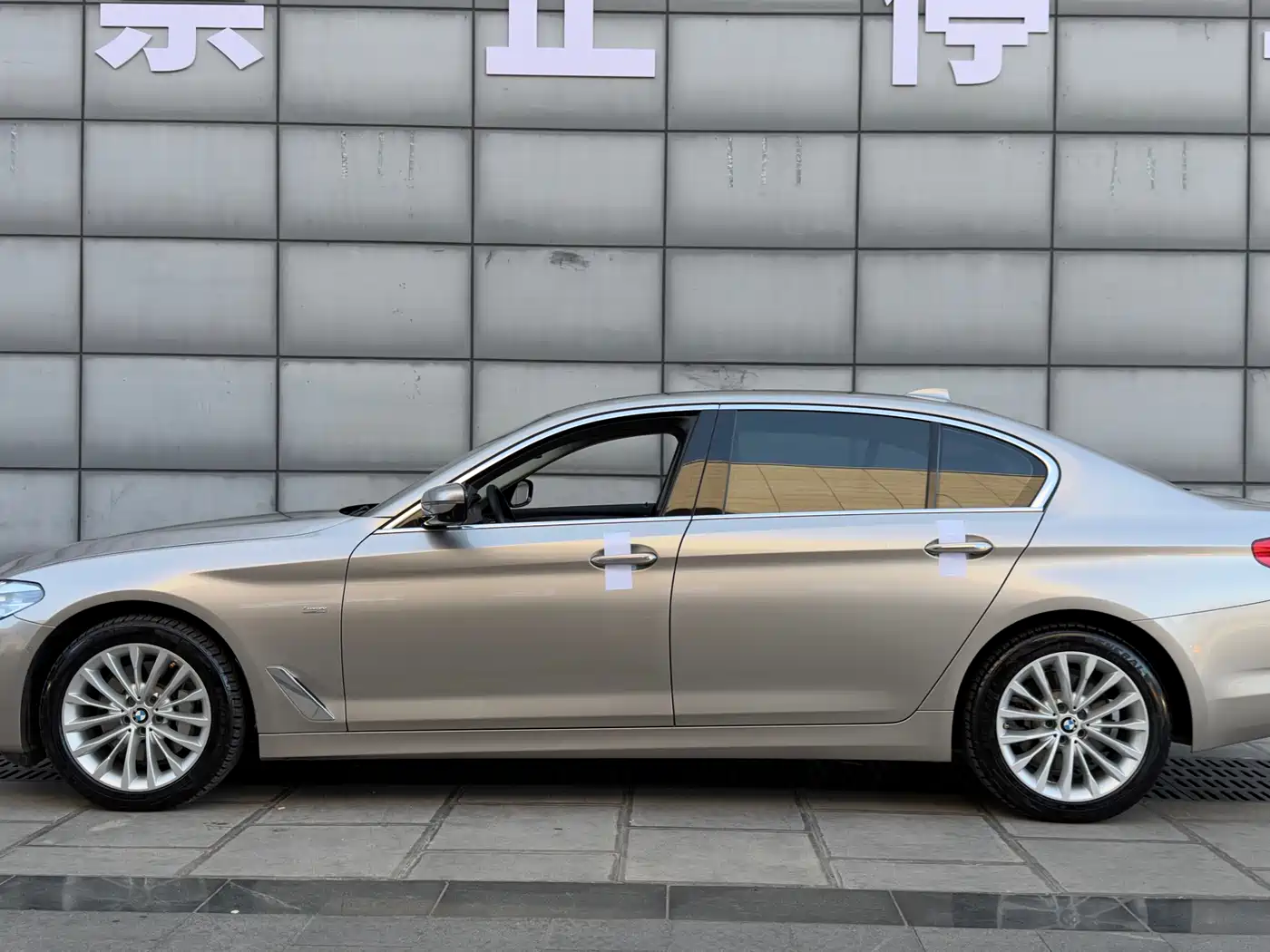 BMW 5 Series 2018 Facelift 530Li Leading Luxury Package фото 4