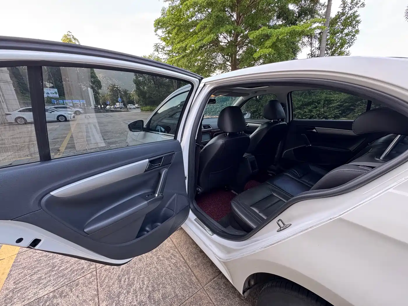 Volkswagen Lavida 2013 Facelift 1.4TSI DSG Comfort фото 11