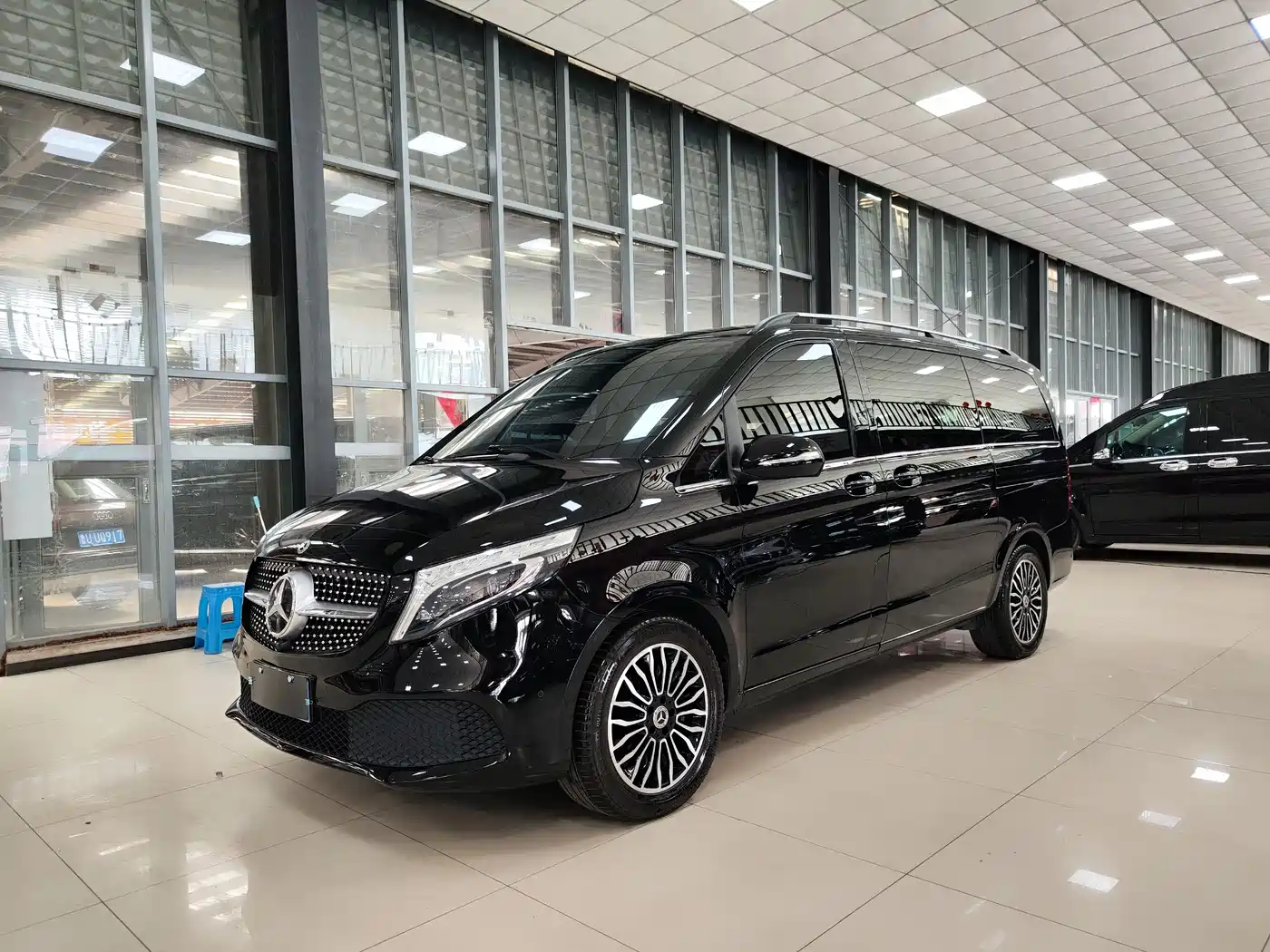 Mercedes-Benz V-Class 2021 V 260 Pilot Edition