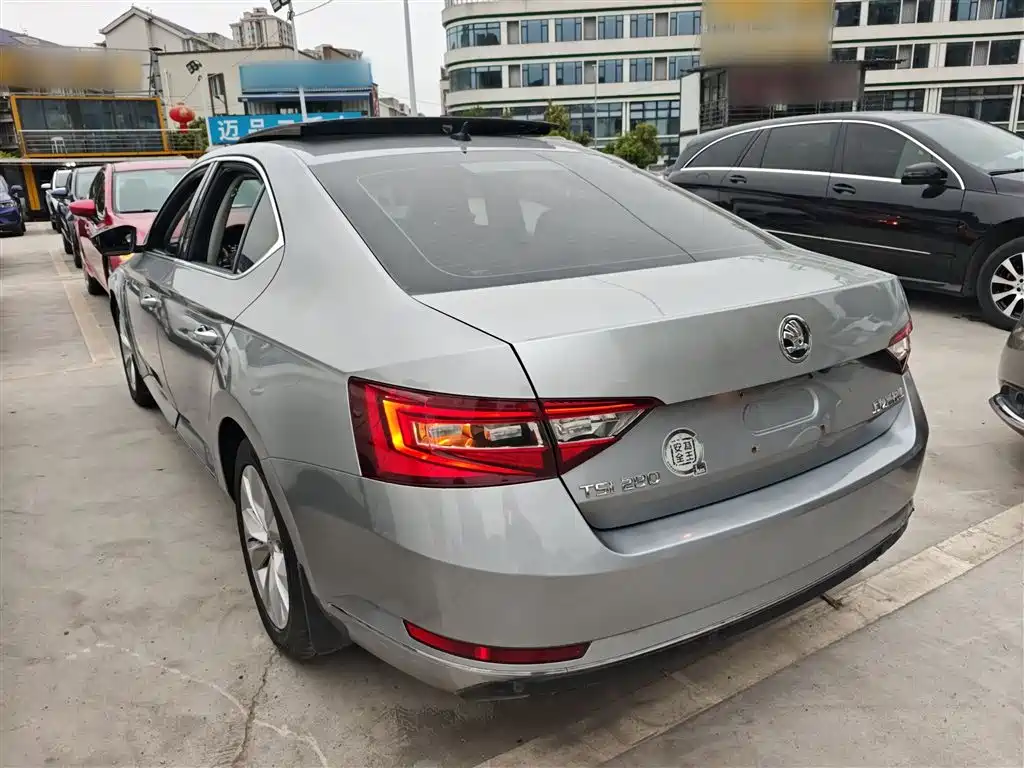 Škoda Superb 2019 TSI280 DSG Comfort Edition фото 5