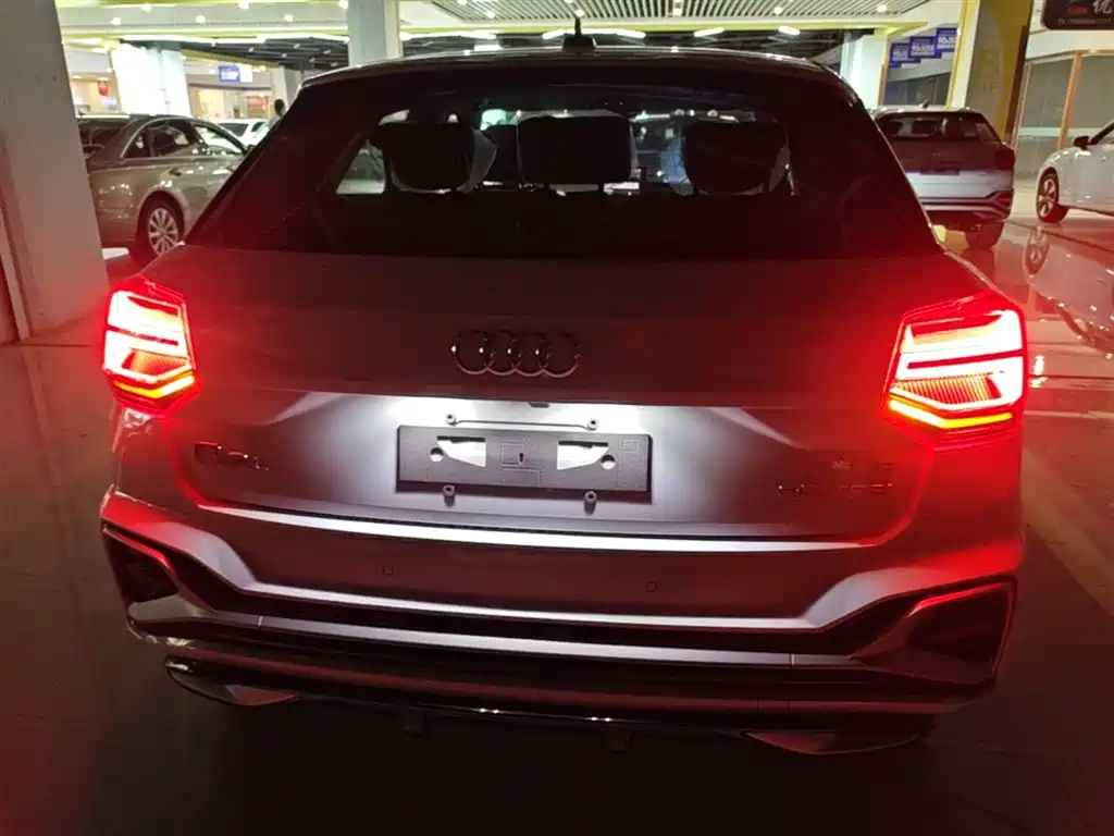 Audi Q2L 2025 35TFSI Fashion Dynamic фото 6