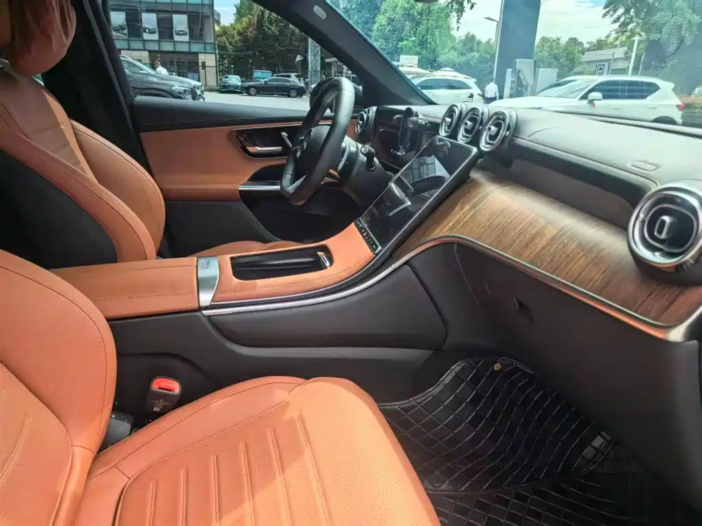 Mercedes-Benz GLC 2024 GLC 300 L 4MATIC Dynamic 5-seater фото 16